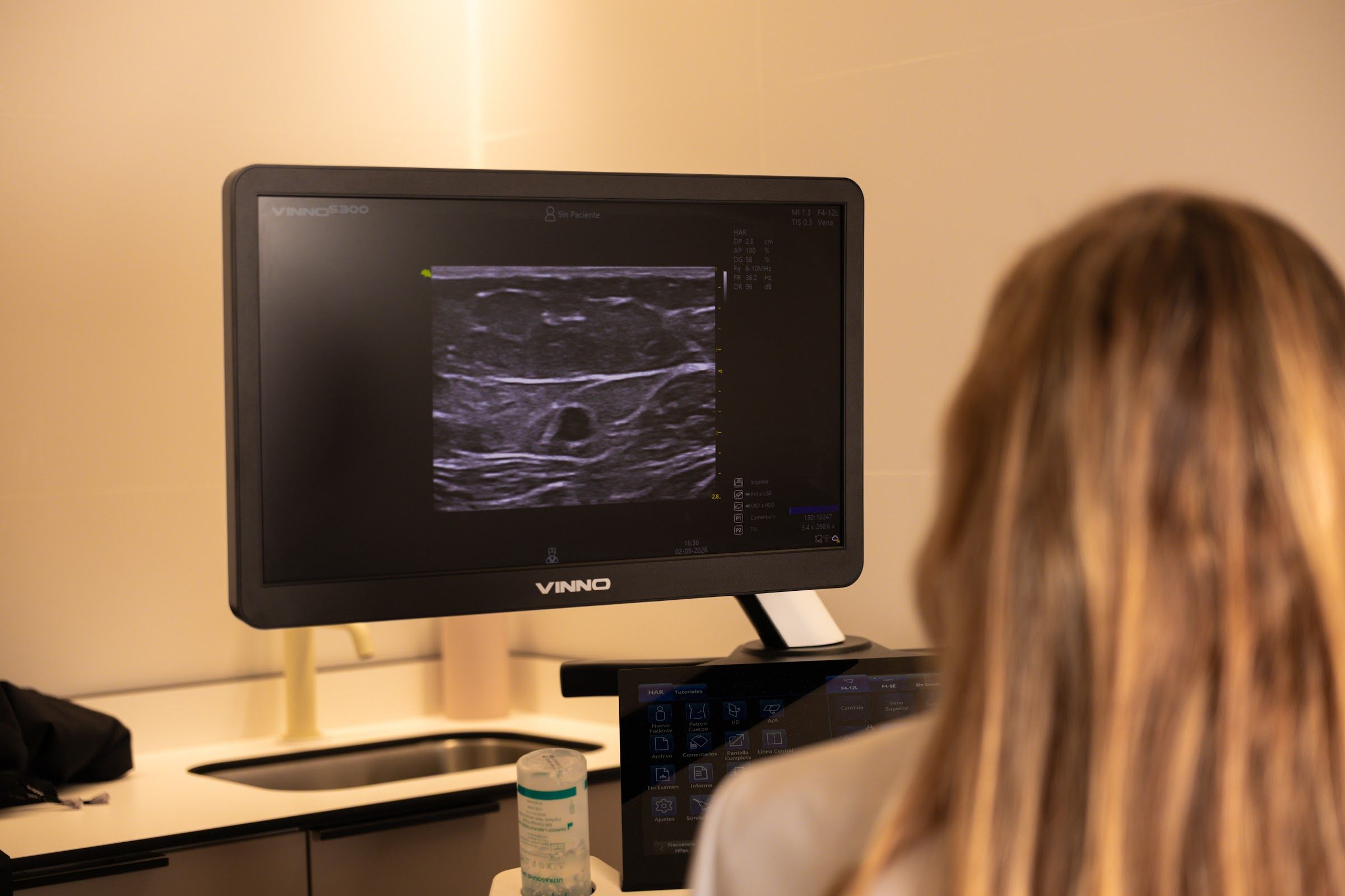 Consulta de Cirugía Vascular con Eco-Doppler