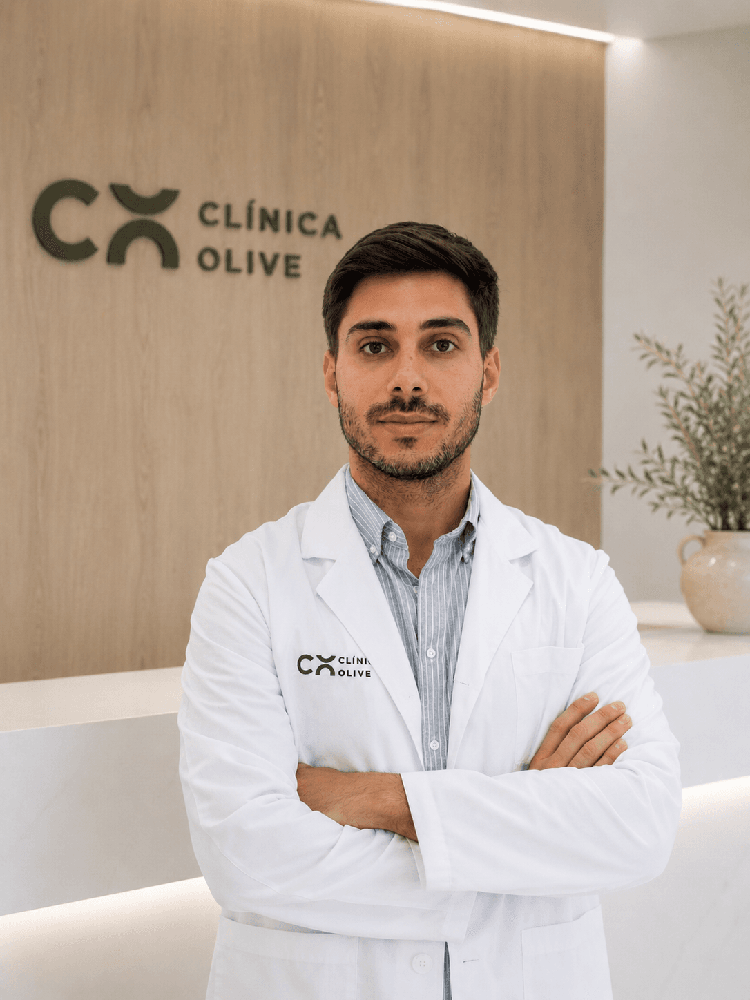 Enrico  Morales - Dermatólogo y Experto en salud Capilar