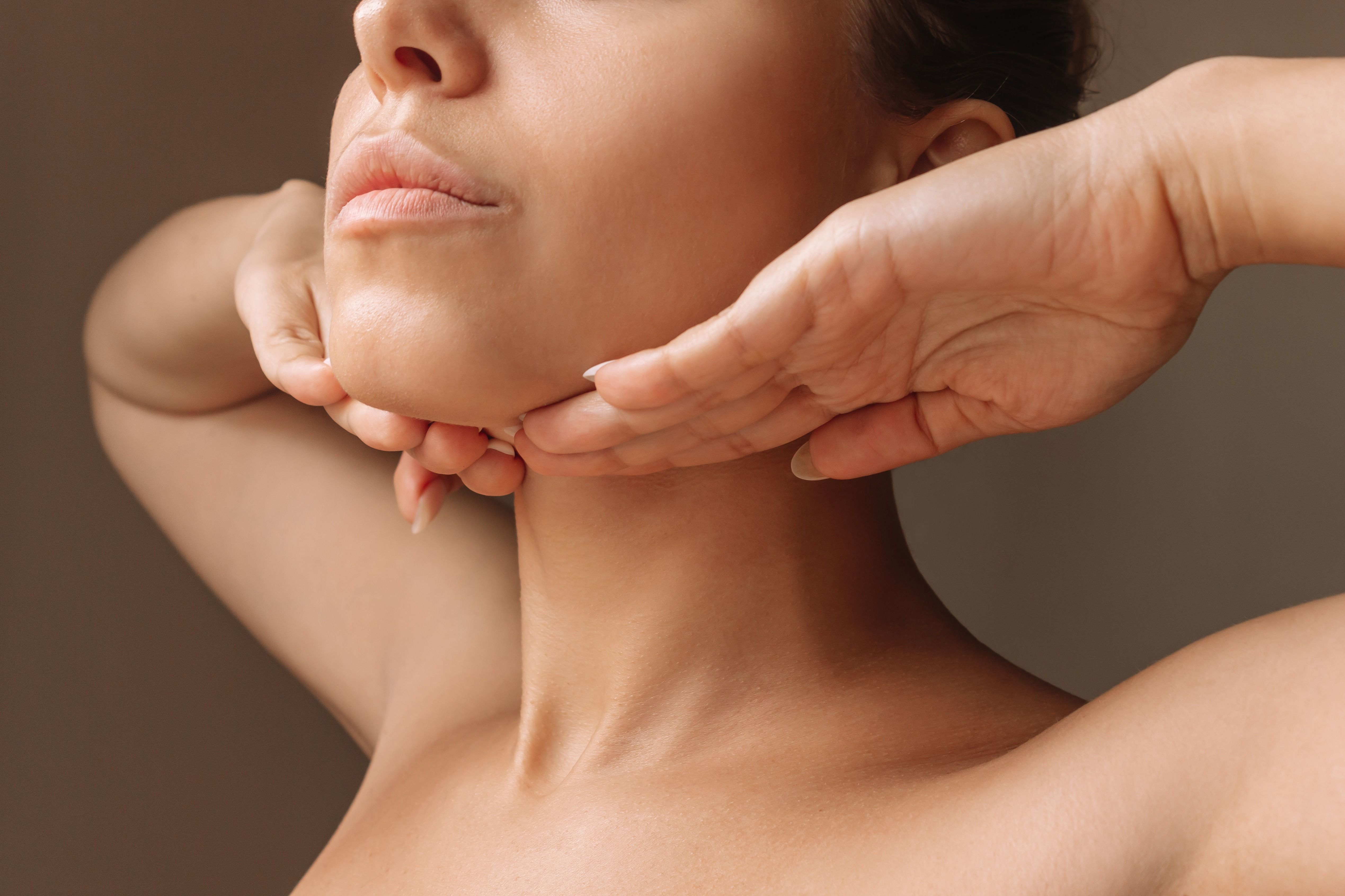 Radiofrecuencia Facial + Escote + Cuello
